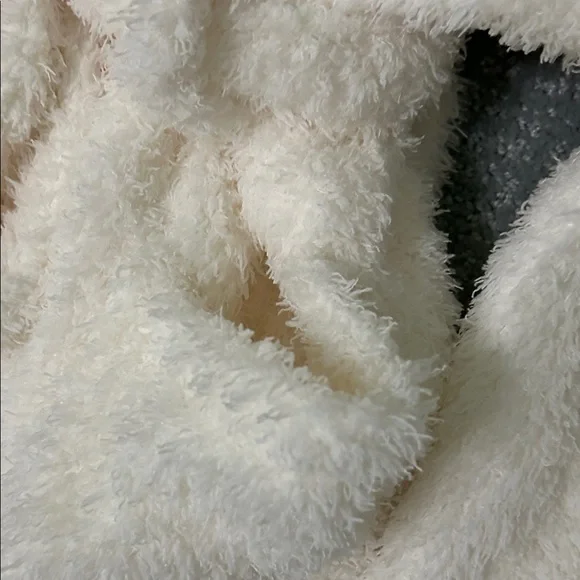 Ulta Beauty Soft Cream Robe - Picture 4 of 4